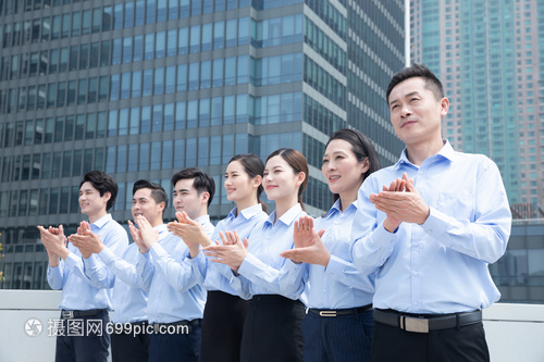 企業(yè)藍領(lǐng)團隊鼓掌